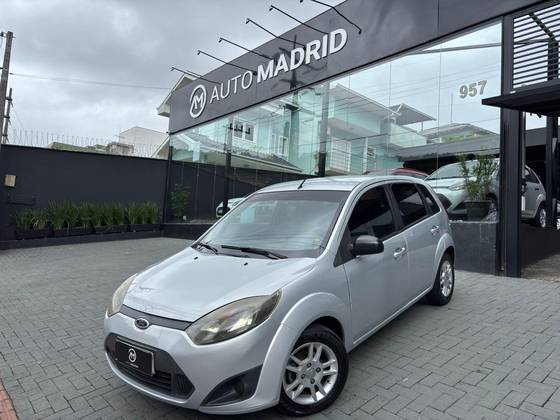 FORD FIESTA 1.0 ROCAM SE PLUS 8V FLEX 4P MANUAL FORD FIESTA 1.0 ROCAM SE PLUS 8V FLEX 4P MANUAL